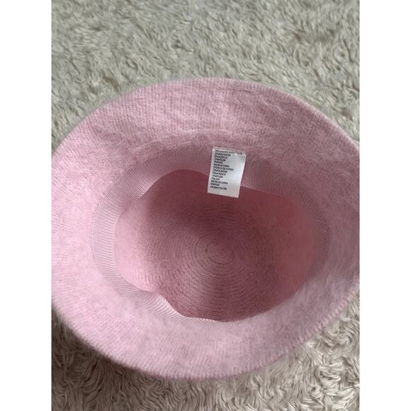 Gorgeous Vintage Pink Angora Fuzzy Bucket Hat with Snowflake Brooch - Picture 5 of 7
